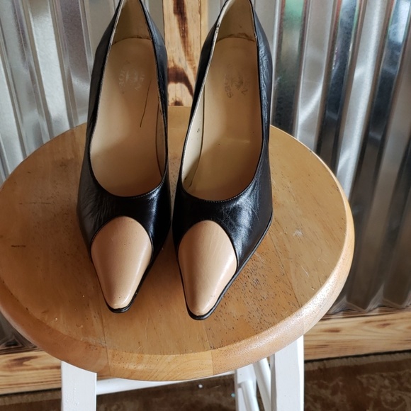 Shoes - Picture 4 of 4